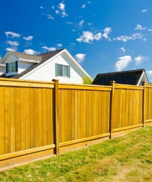 Pose de clôture : méthode de travail et prix indicatifs